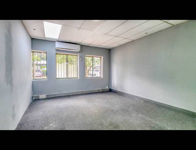 346M² BUSINESS CENTRE TO LET IN BRYANSTON